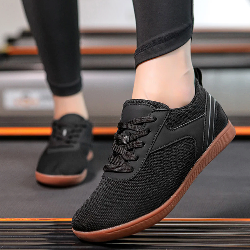 Weiße Herren Sneaker – Leichte Freizeitschuhe im sportlichen Look