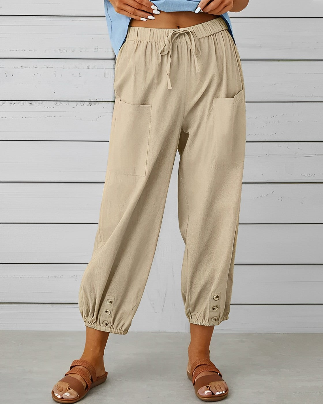 Damen Sommerhose mit Elastischem Bund und Knopf-Detail – Lässiger Cropped Look für Alltag & Urlaub