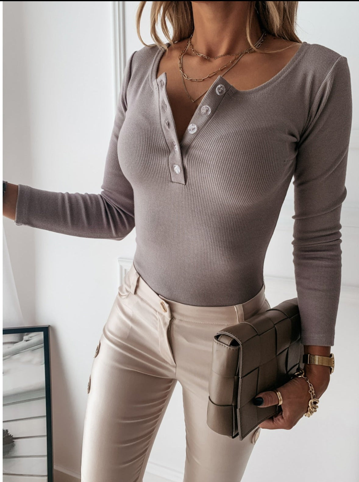 Roxanne Carin Geripptes Henley Tee