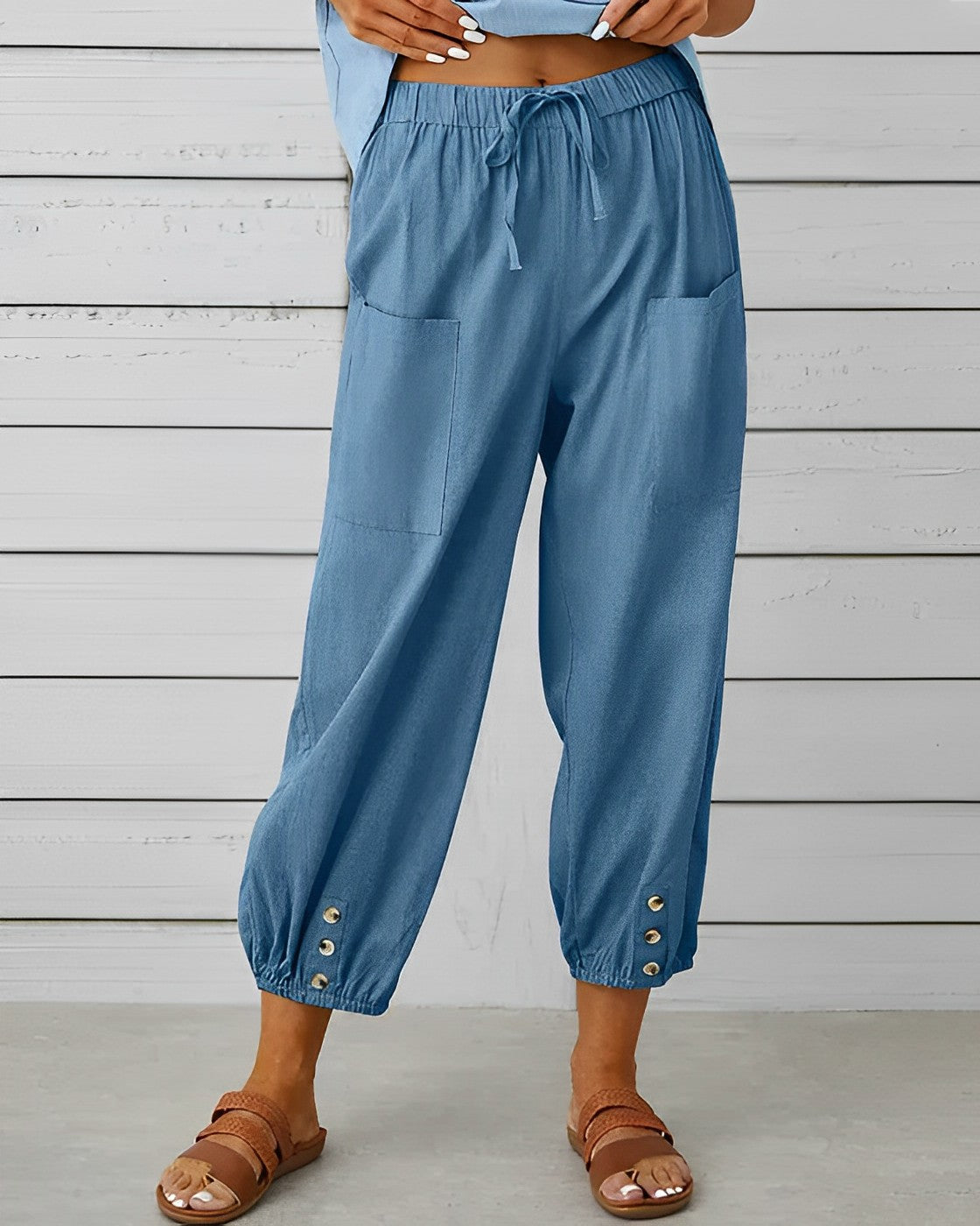 Damen Sommerhose mit Elastischem Bund und Knopf-Detail – Lässiger Cropped Look für Alltag & Urlaub