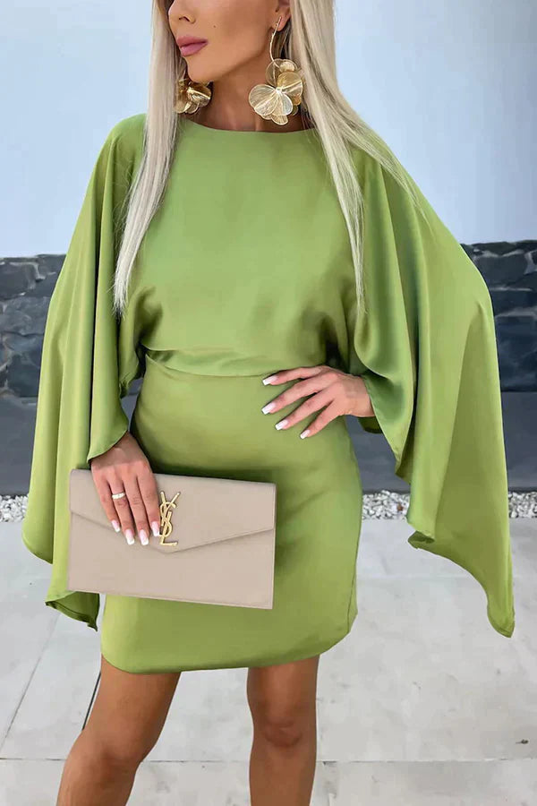 Elegantes Mini Kleid mit Cape-Ärmeln & figurbetontem Schnitt – Statement Dress für Events, Dinner & Party