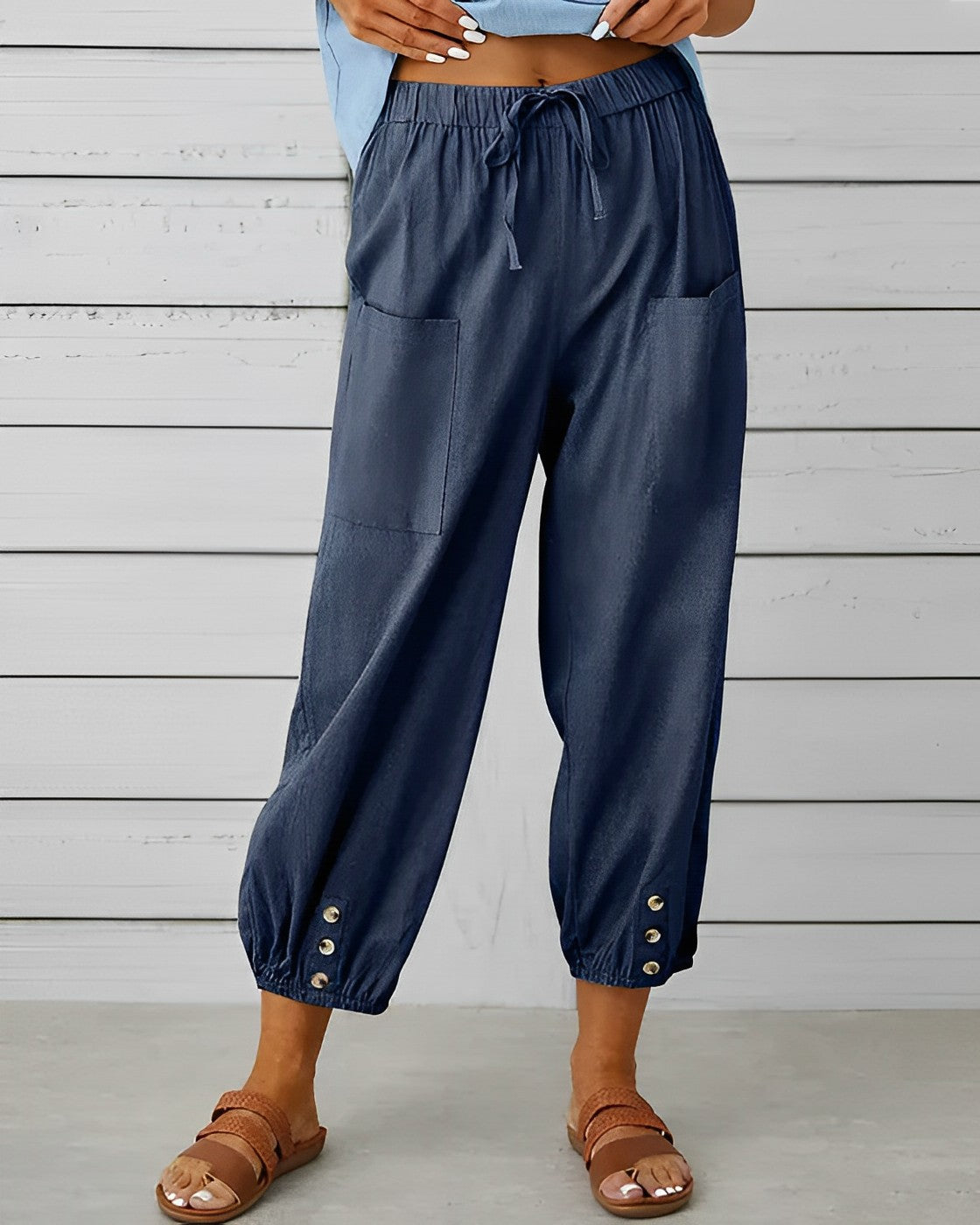 Damen Sommerhose mit Elastischem Bund und Knopf-Detail – Lässiger Cropped Look für Alltag & Urlaub