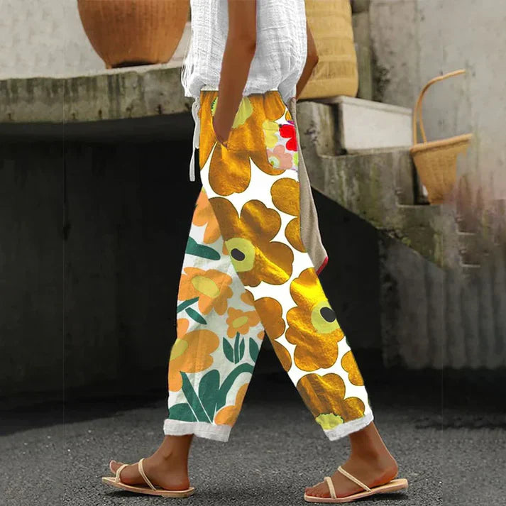Damen Freizeithose mit Blumenmuster – Locker geschnittene Sommerhose mit elastischem Bund – Bequeme Leinenhose für Urlaub & Alltag