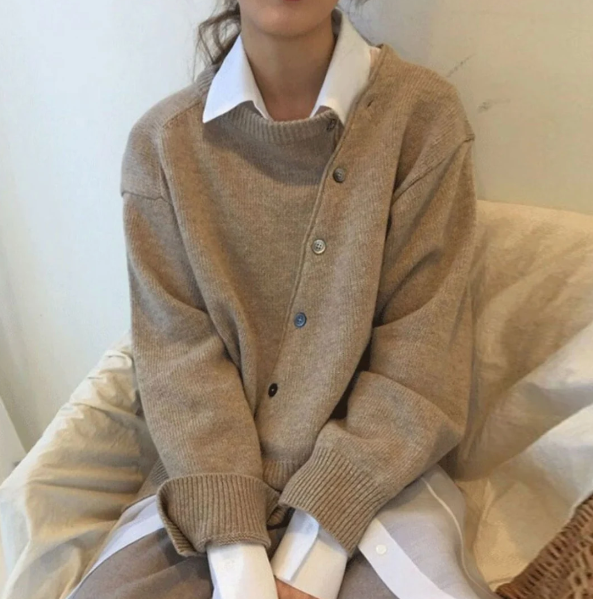 MELLY - weiche strickjacke mit diagonalem knopfverschluss