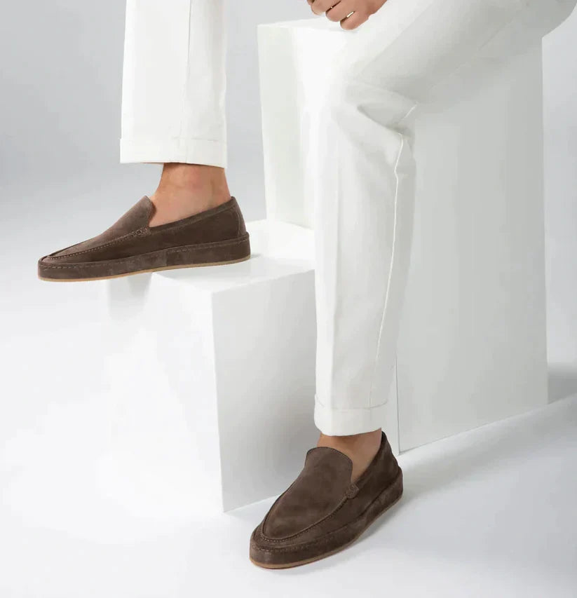 Herren Slipper aus Wildleder – Bequeme Mokassin-Loafer mit weicher Sohle für Freizeit, Business & Alltag