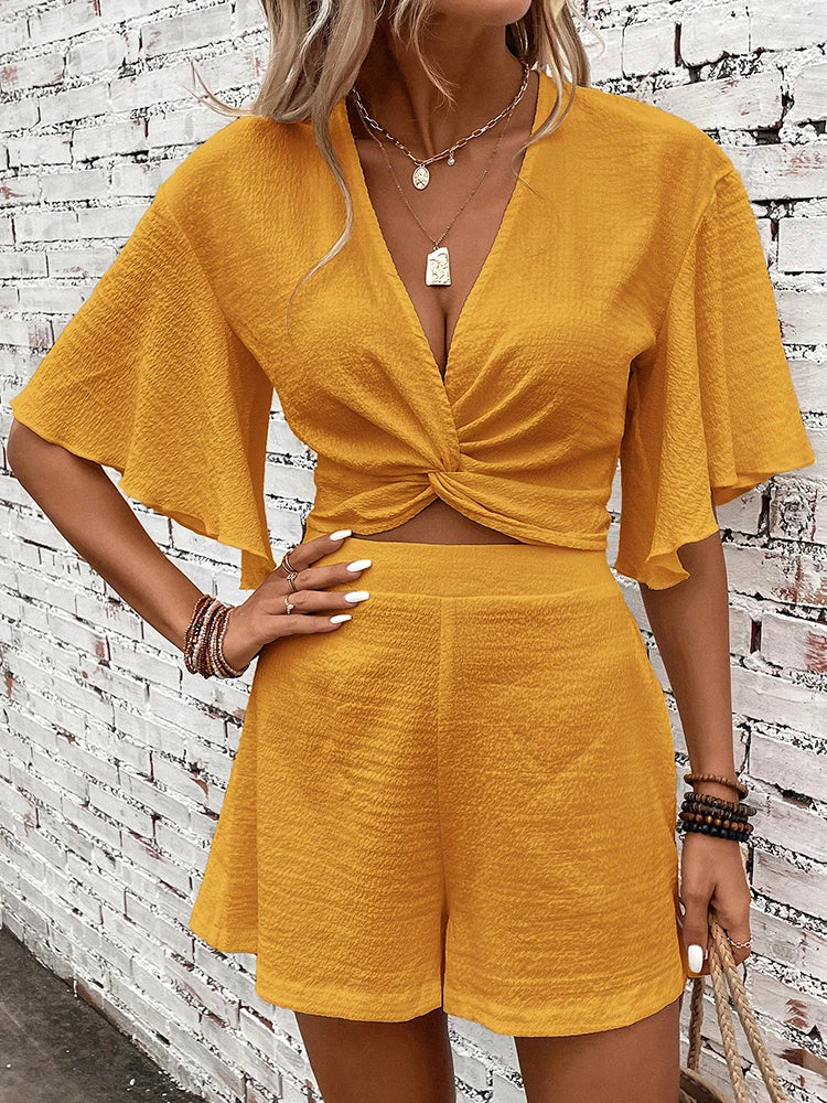 Damen Zweiteiler Set mit V-Ausschnitt und High-Waist Shorts – Sommer Outfit mit Knoten-Top
