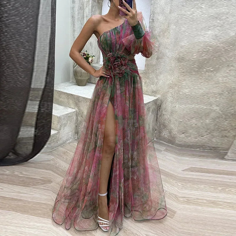 Asymmetrisches Abendkleid mit Blumentüll & Schlitz – Elegante Maxilänge für besondere Anlässe