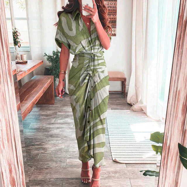 Wickelkleid im Hemdblusen-Stil mit Knoten und abstraktem Muster – Eleganter Maxilook