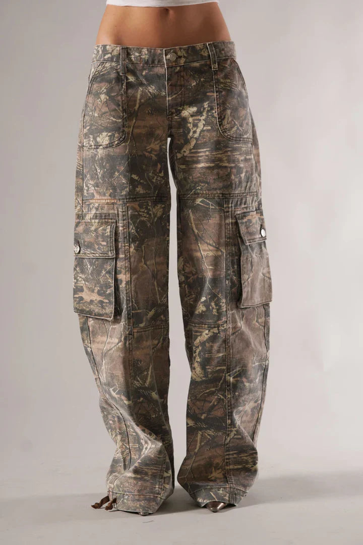 Baggy Cargohose Damen – Camouflage Hose im Y2K Streetstyle mit Taschen