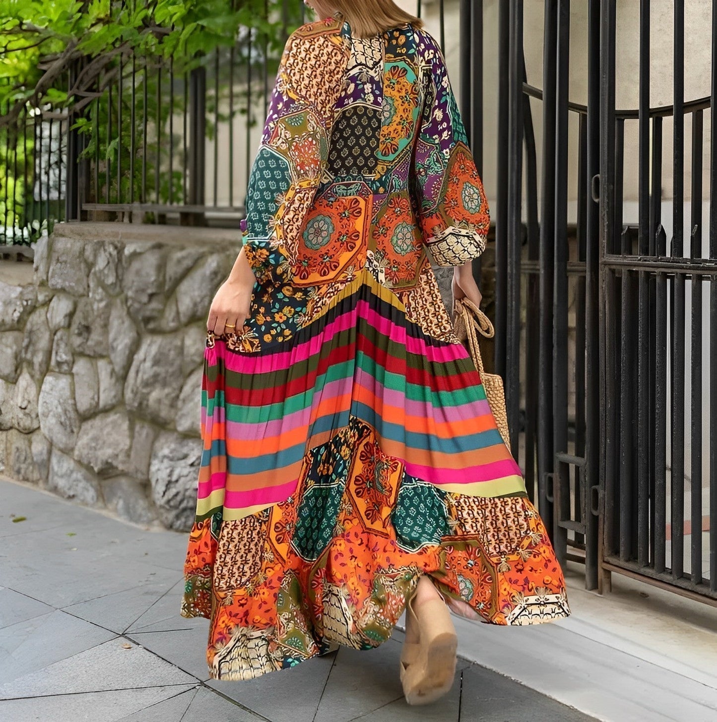 Maxikleid im Boho-Chic mit V-Ausschnitt und Achteck-Print