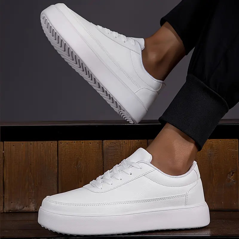 Weiße Herren Sneaker – Minimalistische Low-Top Freizeitschuhe mit Komfortsohle