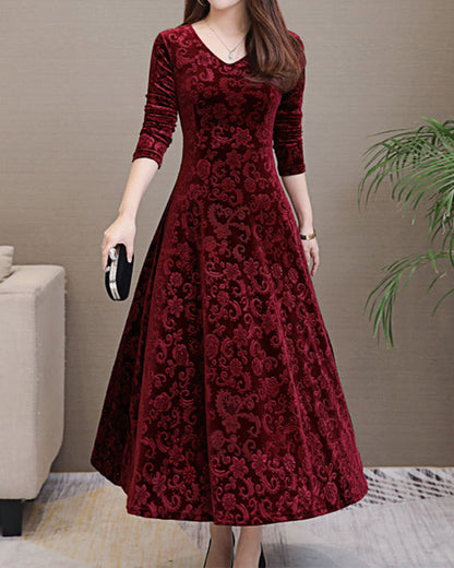 Elegantes Samt kleid mit langen Ärmeln