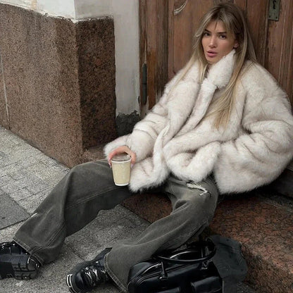 Jocelyn - Übergroße Winterjacke aus Pelz