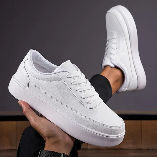 Weiße Herren Sneaker – Minimalistische Low-Top Freizeitschuhe mit Komfortsohle