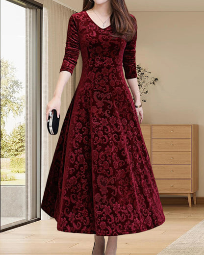 Elegantes Samt kleid mit langen Ärmeln