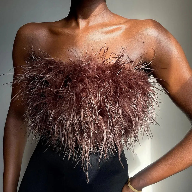Luxuriöses Feder-Bustier Top – Trendiges Bandeau Crop Top für Party & Night Out Looks