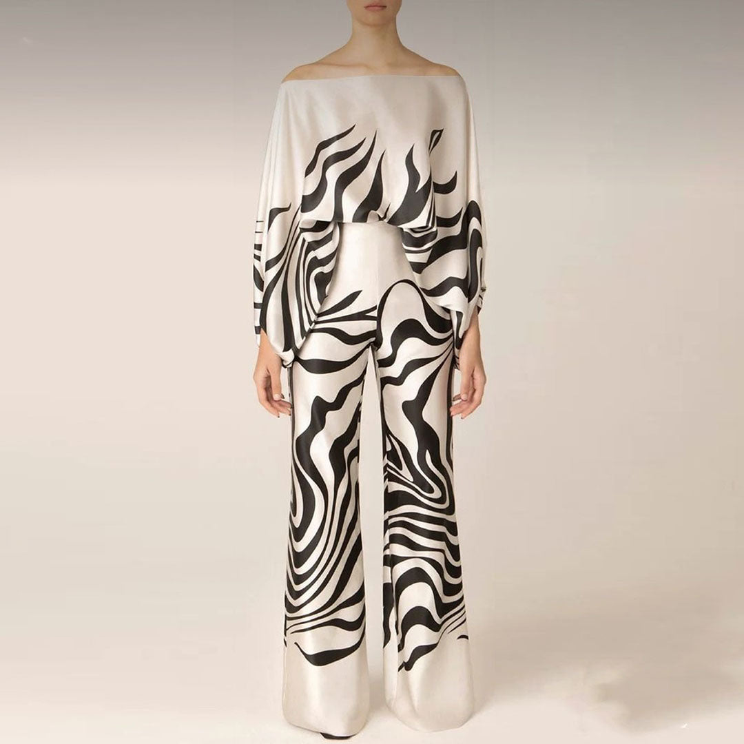 Off‑Shoulder‑Set mit Batwing‑Top & Palazzo‑Hose – Drapiertes Design & Statement‑Muster