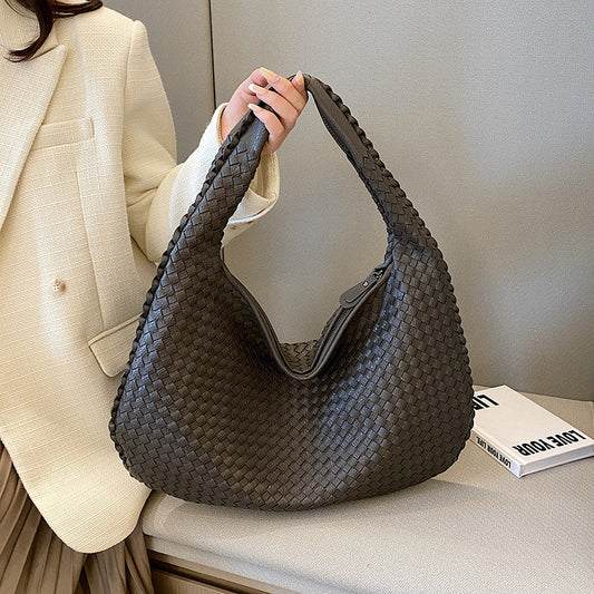 Große Schultertasche mit geflochtener Textur und weichem Hobo-Design – Stylischer Allrounder für Alltag und Reisen