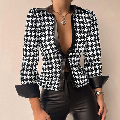 Aurélie - V-Ausschnitt PU-Leder bedruckt Langarm Patchwork-Bluse