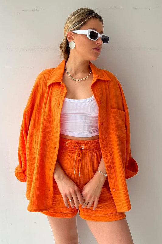 Zweiteiliges Damen Sommer-Set – Oversize Hemd & High-Waist Shorts aus Baumwoll-Musselin