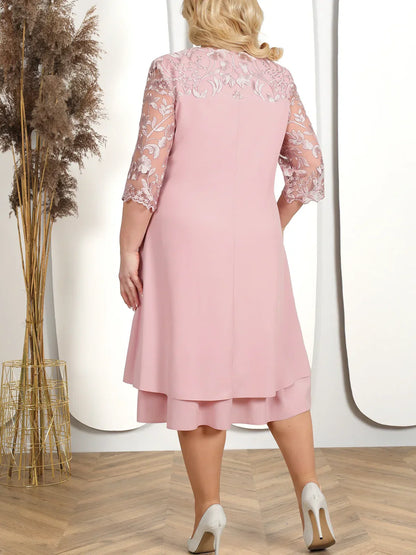 Juliann – Elegantes Übergrößen-Kleid mit Blumenstickerei