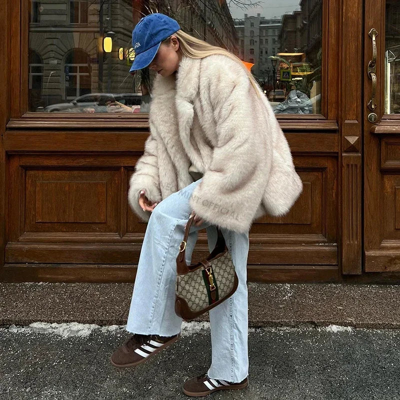 Jocelyn - Übergroße Winterjacke aus Pelz