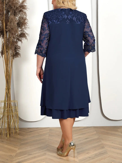 Juliann – Elegantes Übergrößen-Kleid mit Blumenstickerei