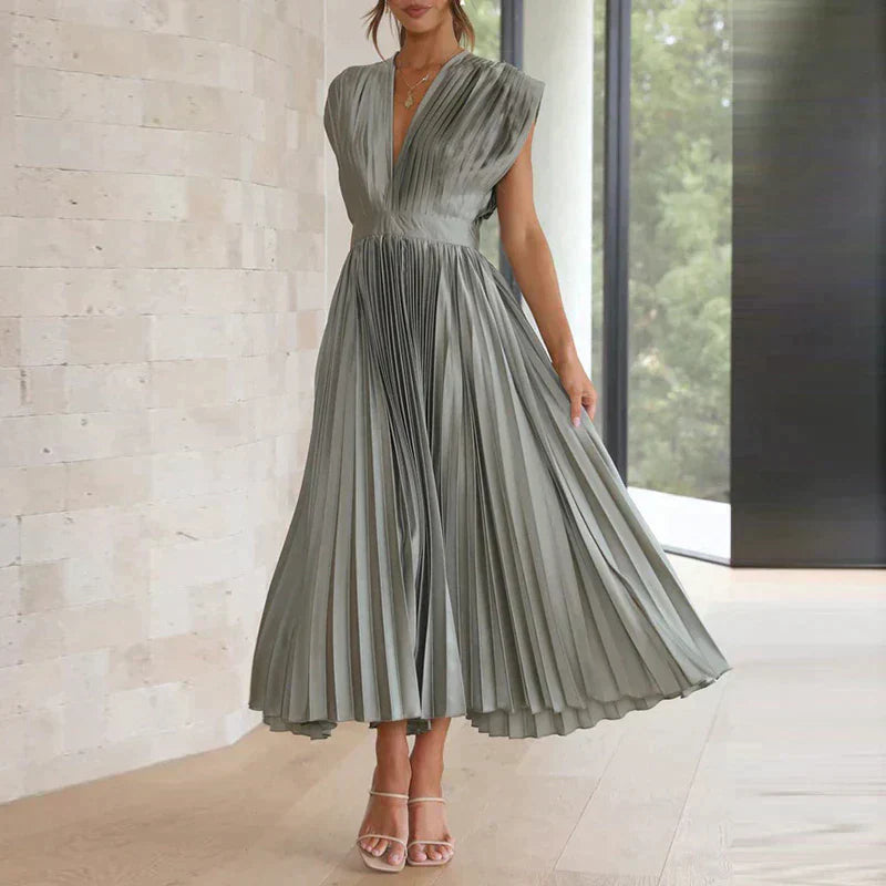 Plissiertes Midikleid mit tiefem V-Ausschnitt & Flügelärmeln – Eleganter Look für Hochzeit, Party & Sommer