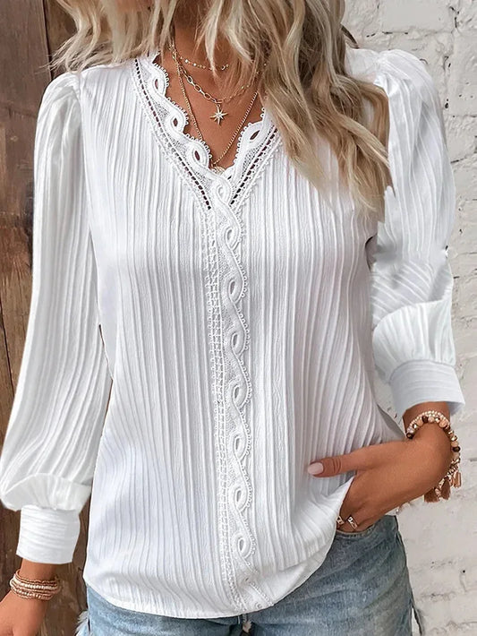 Damenbluse mit Spitze & V-Ausschnitt – Elegant & Luftig für Alltag und Büro