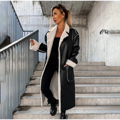 Lange Lederjacke mit Pelz