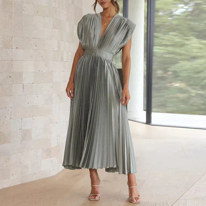 Plissiertes Midikleid mit tiefem V-Ausschnitt & Flügelärmeln – Eleganter Look für Hochzeit, Party & Sommer