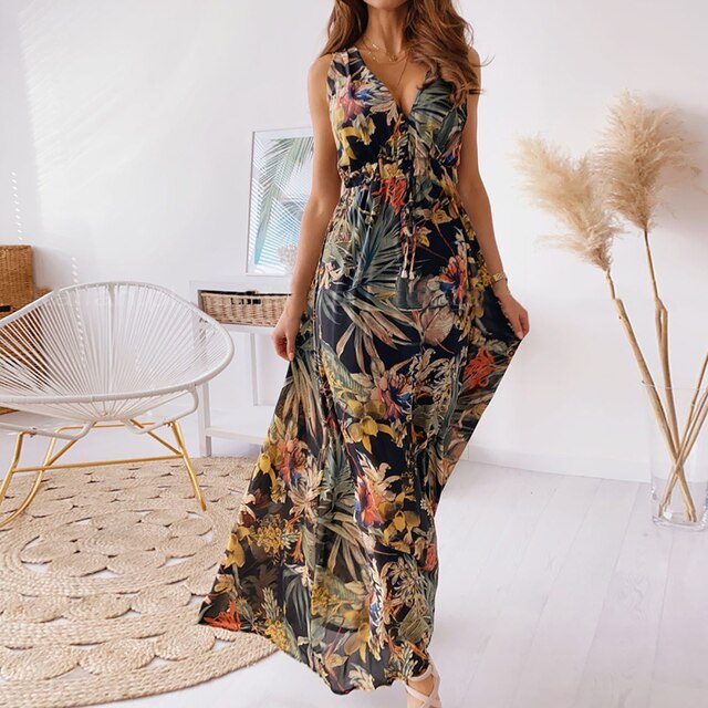 VICTORIA - Tiefes Maxikleid mit V-Ausschnitt