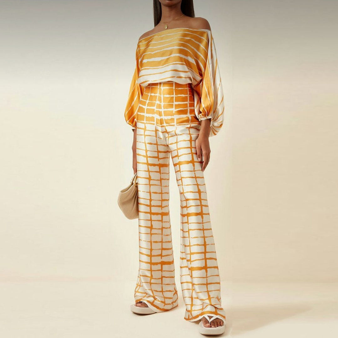 Off‑Shoulder‑Set mit Batwing‑Top & Palazzo‑Hose – Drapiertes Design & Statement‑Muster